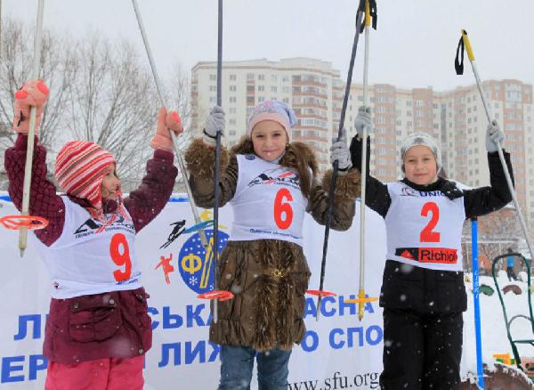 Учасники веселих стартів